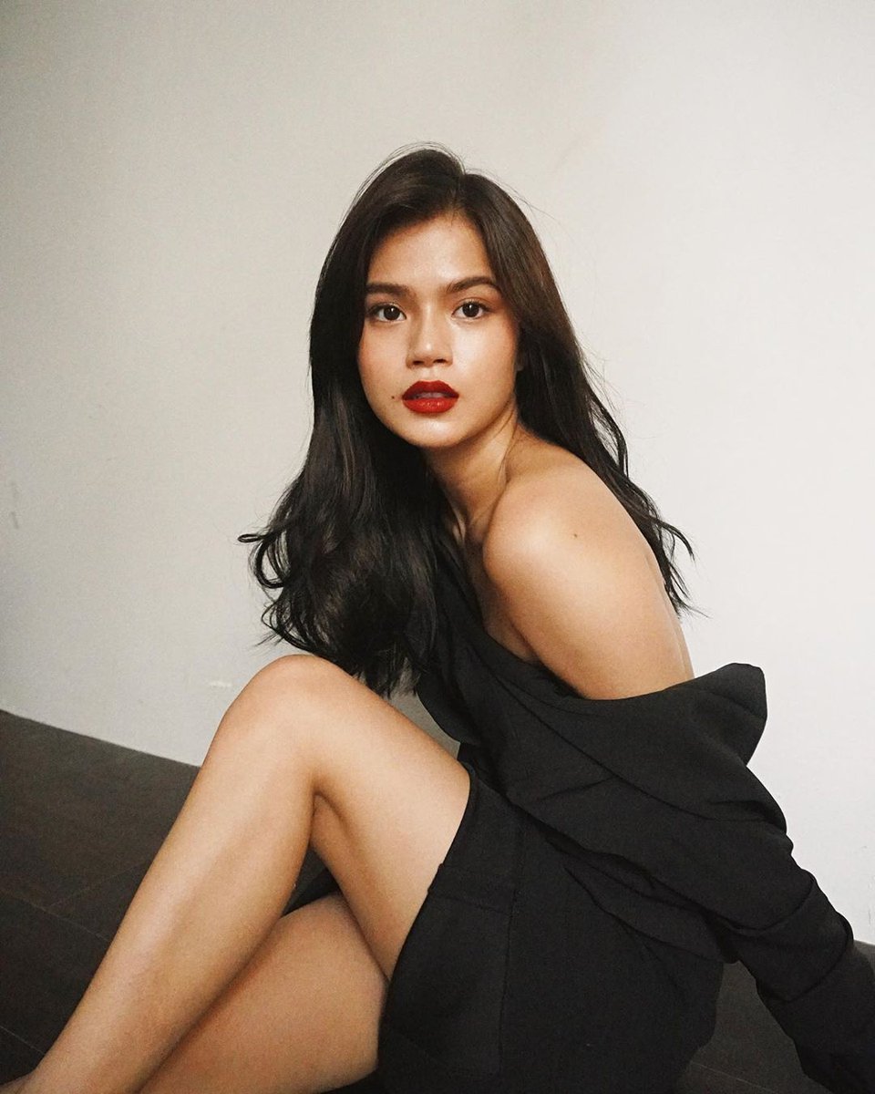 Kilalanin ang Reyna sa kagandahan na si Tarsila👑 Kaya nuod na po ng Beauty Queens! Complete episodes na! Di na kayo mabibitin 😆❤
👉 bit.ly/BeautyQueens_TW

#BeautyQueens #BeautyQueensOniWant 
#MarisRacal <a href="/MissMarisRacal/">Maris Racal</a>