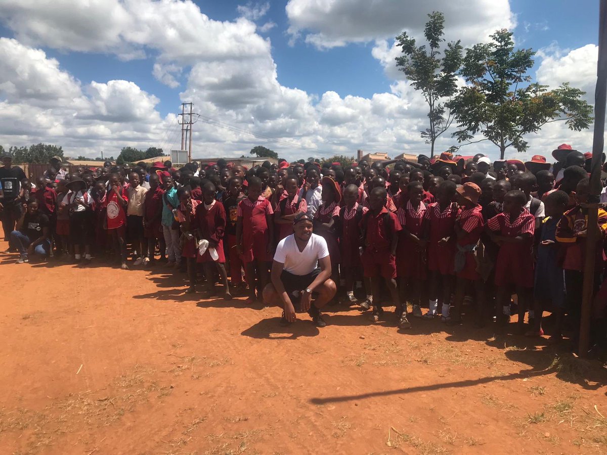 incorporatezim's tweet photo. Is the philosophy that working hard doesn’t mean you can’t also have a good time. As he spends this year getting people on board — especially to carry out his highest priority, investing in education &amp; health — he also makes sure everyone is having the time of their lives. https://t.co/j7ni5OIn8a