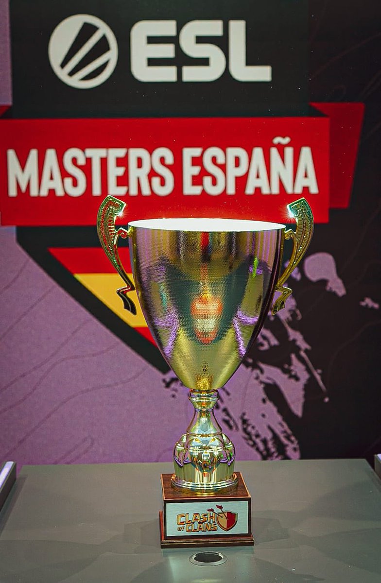 SrEagleEye's tweet photo. 🏆Solo un equipo podrá hacerse con la copa de la #ESLMastersCoC de @ClashofClansESC
No te pierdas hoy el final de la competición a partir de las 19:00 en el canal de @ESLspain: https://t.co/L4Jy3oPXK6 https://t.co/WwGHT0mzrm