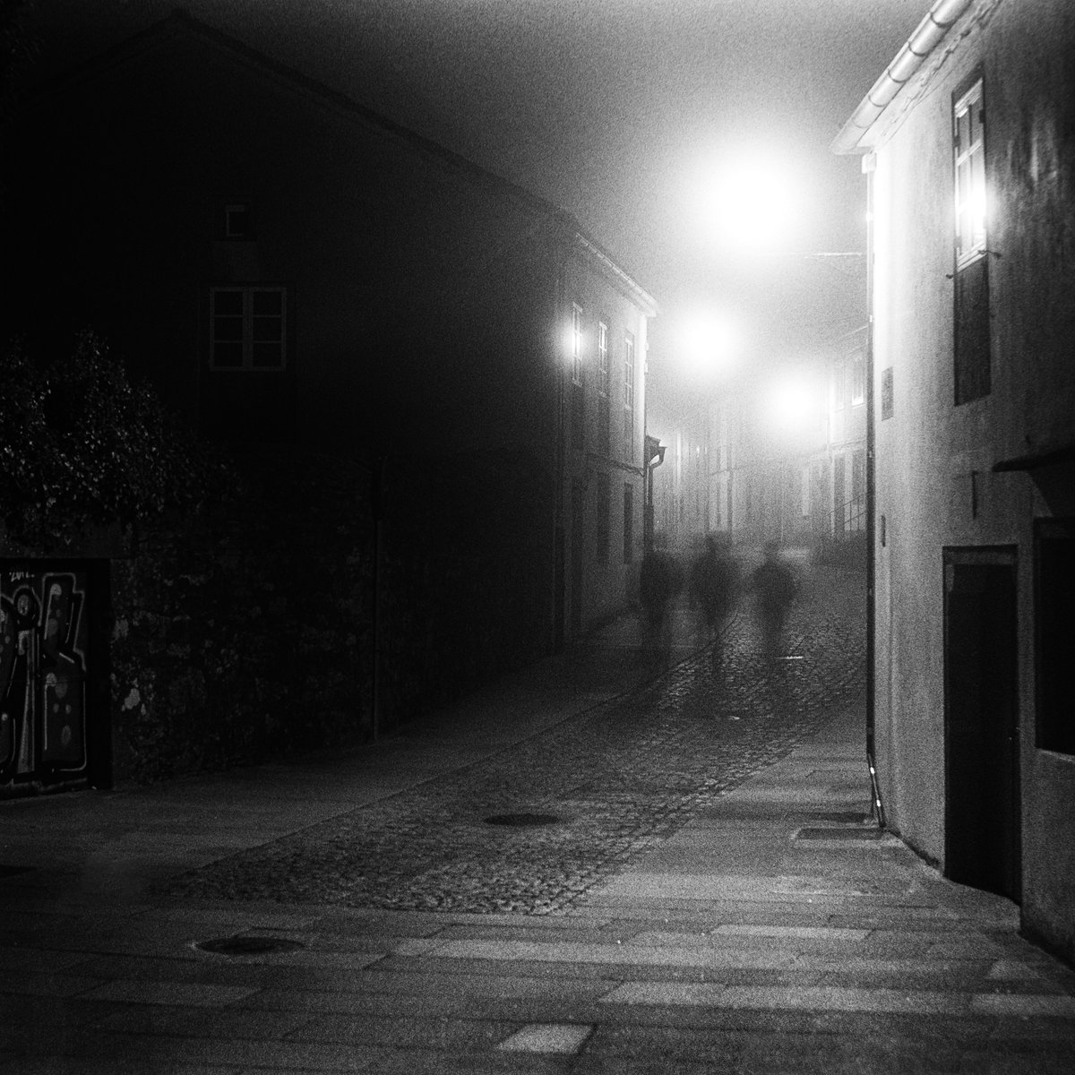 We have been silent for a long time, but on Friday 24th you will be able to listen to a new song! 
Stay tuned!

Photo by #andréscurrás