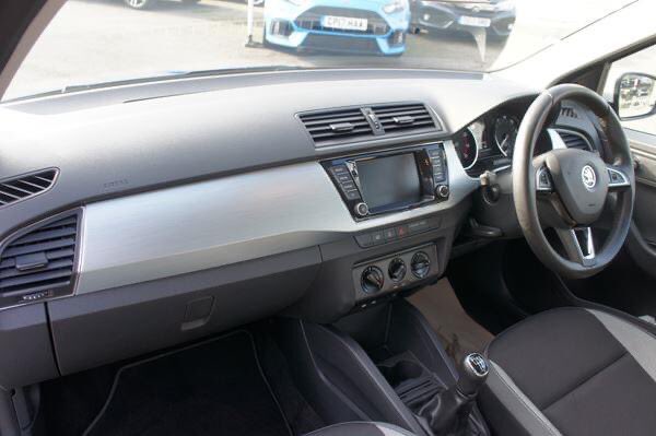 Sinclair_Direct's tweet image. Next up....this proven supermini contender...the Skoda Fabian 1.2 Colour Edition TSI in stunning Blue. Now with a £500 reduction in price to £8,695.

Search / Finance / Collect at sinclairdirect.co.uk/used-car-searc…