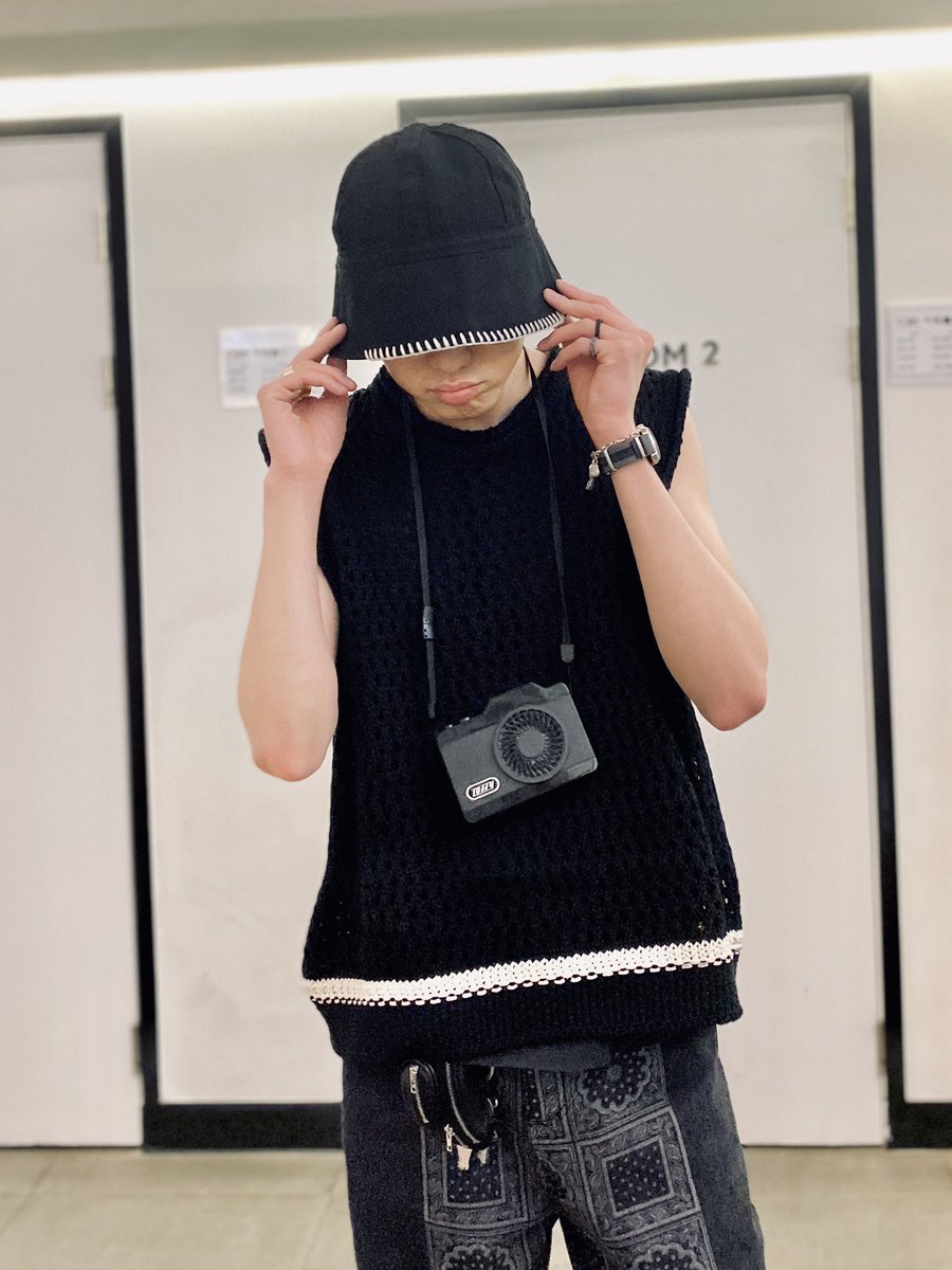 official_yoon_'s tweet photo. 잔뜩 튀어나온 입술😗 https://t.co/nh9z0KoN3i