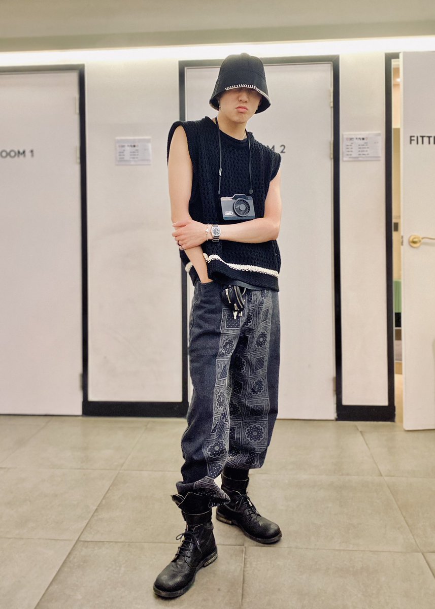 official_yoon_'s tweet photo. 잔뜩 튀어나온 입술😗 https://t.co/nh9z0KoN3i