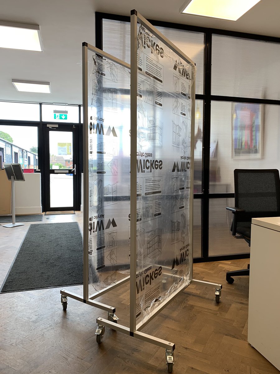 ..lightweight, mobile, stylish and versatile...but that’s enough about me😀- Have a look at our mobile screens. Very useful. Need some of these?.. ..give us a call! #screens #office #shopfitting #design