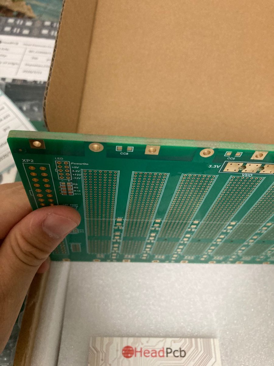 HeadpcbOfficial's tweet photo. 5.2mm board thickness,4 OZ copper for 6 layers,72 hours qucik turn ptototype, ready to ship to USA. #Headpcb #PCB #FPC #PCBmanufacturing #PCBprototype https://t.co/brnozNEyc2