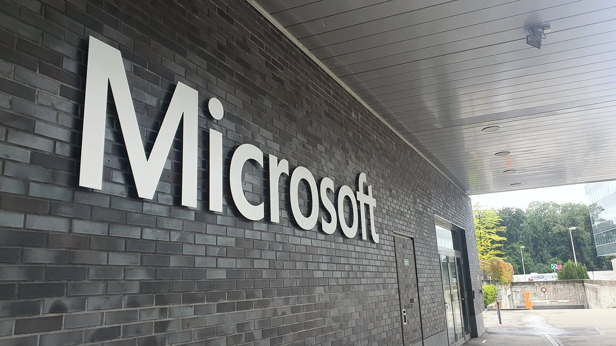IsidoraKatanic's tweet photo. Wow, haven't been here in mooonths! It's not the same without the Barista where I usually order my "Hybrid Identity" ☕ 😊 @microsoft_ch #MicrosoftCH
❤️💚💛💙 https://t.co/Cbao5wc0qY