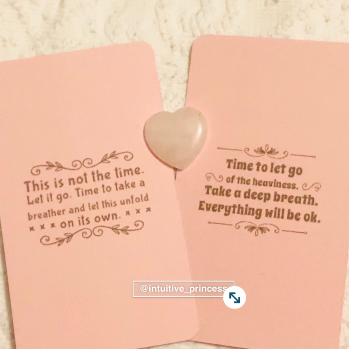 intuitivprincez's tweet image. Do not resistance and force things to happen. It is time to step back, take and break and let things unfold naturally. #cardsoftheday #messageoftheday #intuitivemessage #intuition #oraclecards #dailyguidance