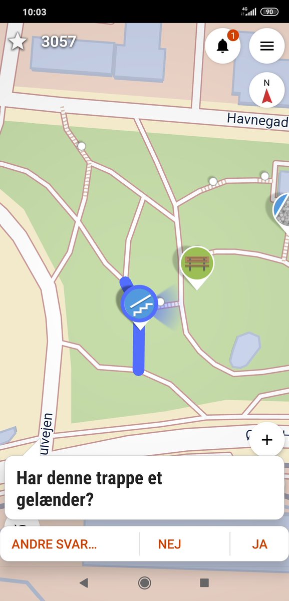 neogeografen's tweet photo. En gåtur i en park kan også værdiberige #openstreetmap . Er I begyndt at dyrke noget #datamotion her i ferien? StreetComplete er god starter app. https://t.co/lmHTEvGALE