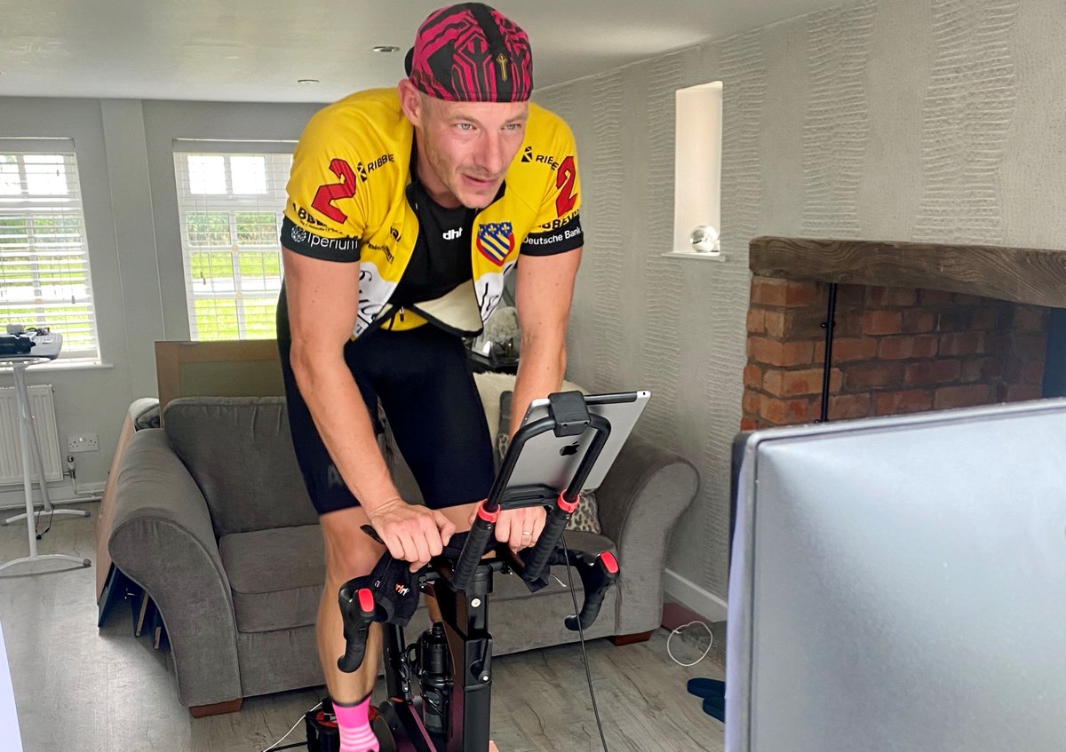 CureLeukaemia's tweet photo. 🙌 #FundraiserFriday 🙌
It’s a huge thank you to @DWardys for his #vEveresting fundraising challenge success, in aid of @CureLeukaemia.
He conquered the mountain on his bike in 1⃣1⃣ hours, 3⃣0⃣ minutes and 3⃣7⃣ seconds and raised £1⃣,7⃣6⃣1⃣ in the process.
#CFamily #Cycling https://t.co/ufMnoGCinh