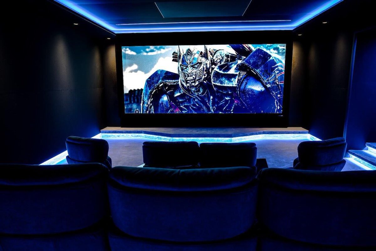 Essential Install tweet media