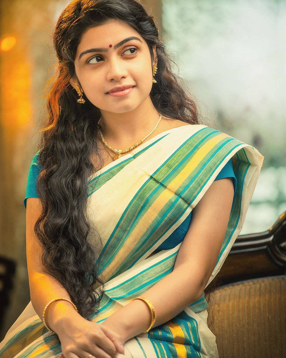 ManasaTrends's tweet photo. No words to say.. Stunning beauty #ManasaRadhakrishnan 🥰😍 

#tollywoodactress #bollywoodactress #KollywoodActress https://t.co/LPLuCMSXZn