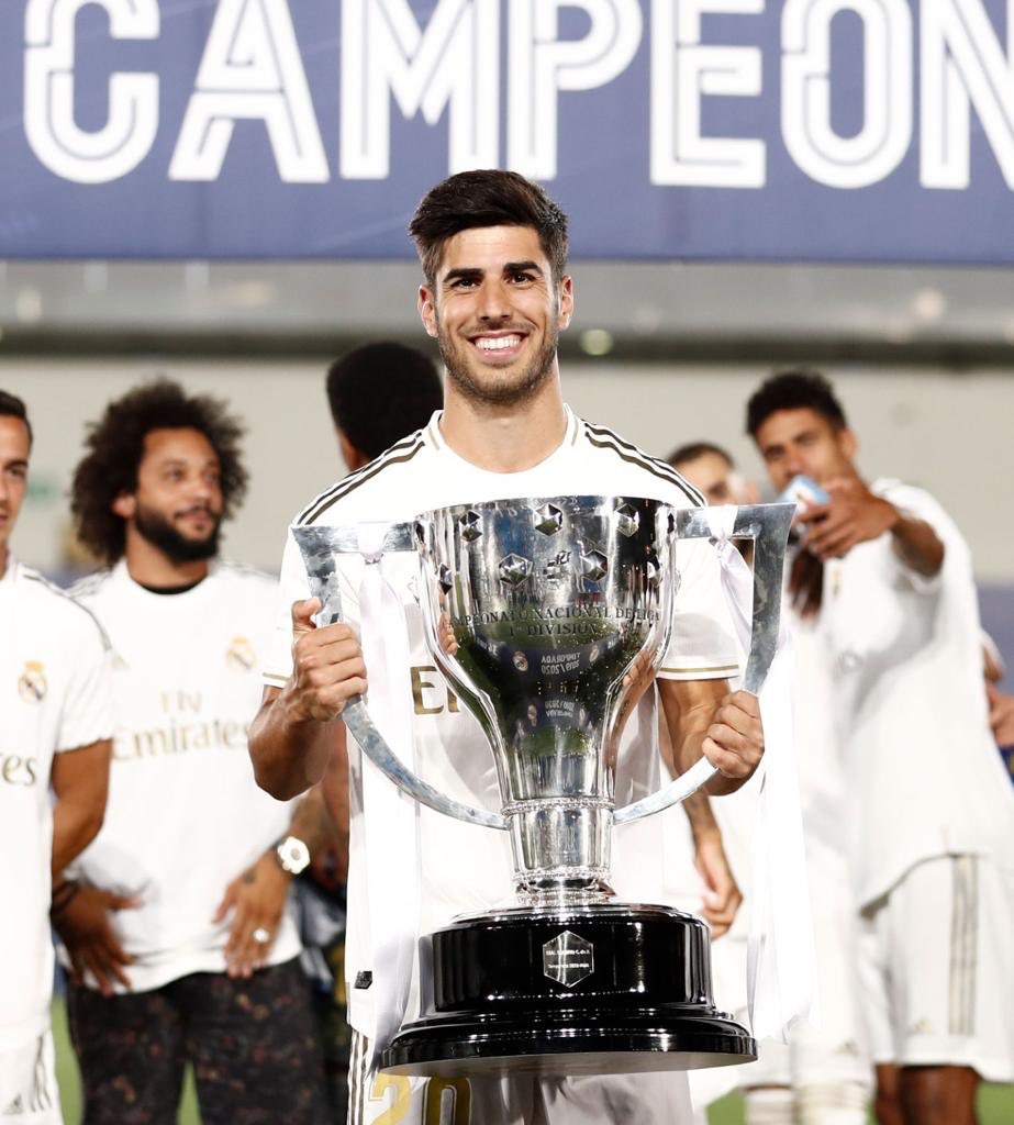 marcoasensio10's tweet photo. La 34. Mi segunda. 🏆
Nos habéis hecho sentir vuestro apoyo desde la distancia. Por vosotros, madridistas. Historia que tú hiciste... historia por hacer. ¡VAMOS!
The 34th. My second. 🏆
You have made us feel your support from far. For you, Madridistas. https://t.co/QpygWNjmDz