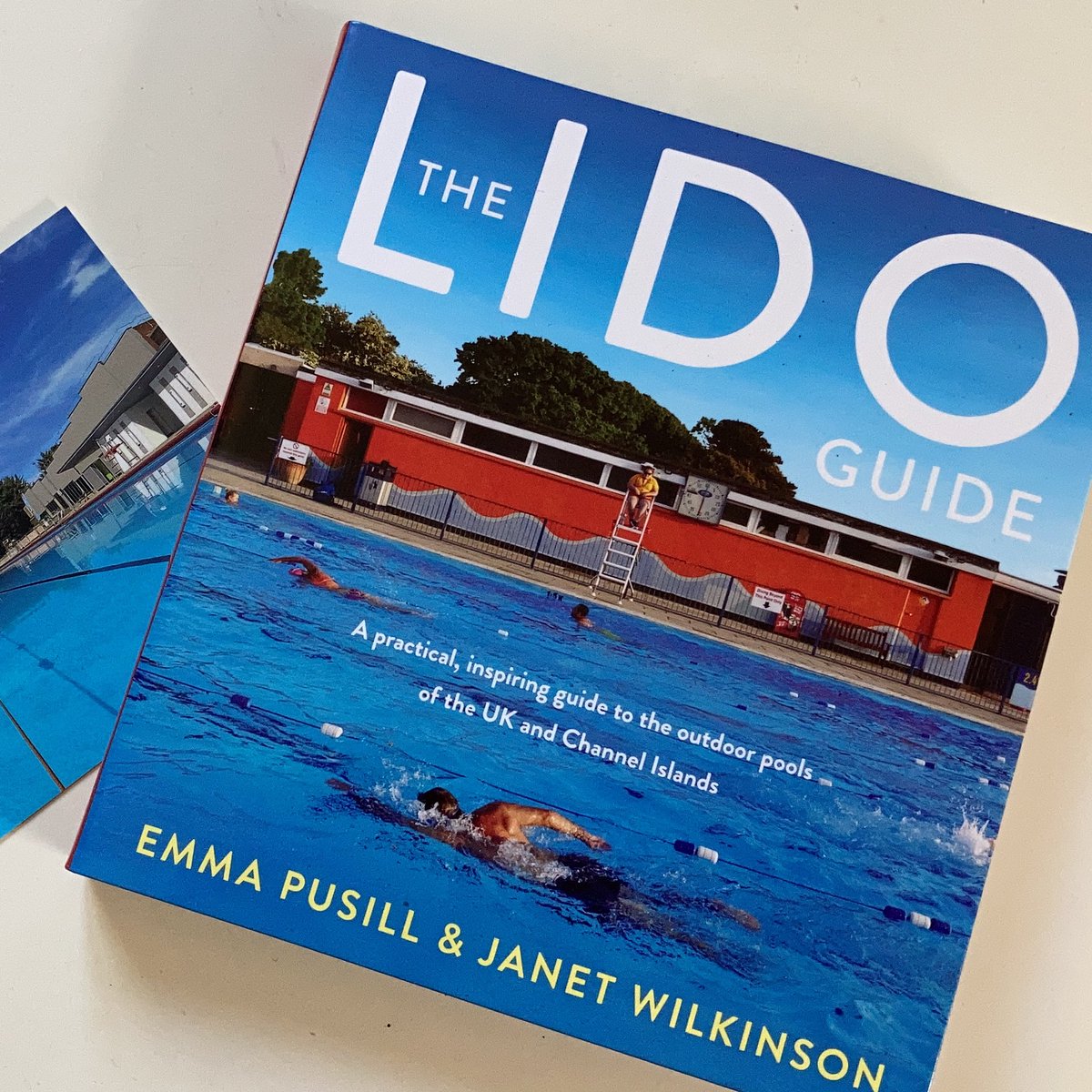 dsmith_edi's tweet photo. Happy days! I’ve been meaning to buy this for ages... #LidoGuide https://t.co/ZBjiNC90iU