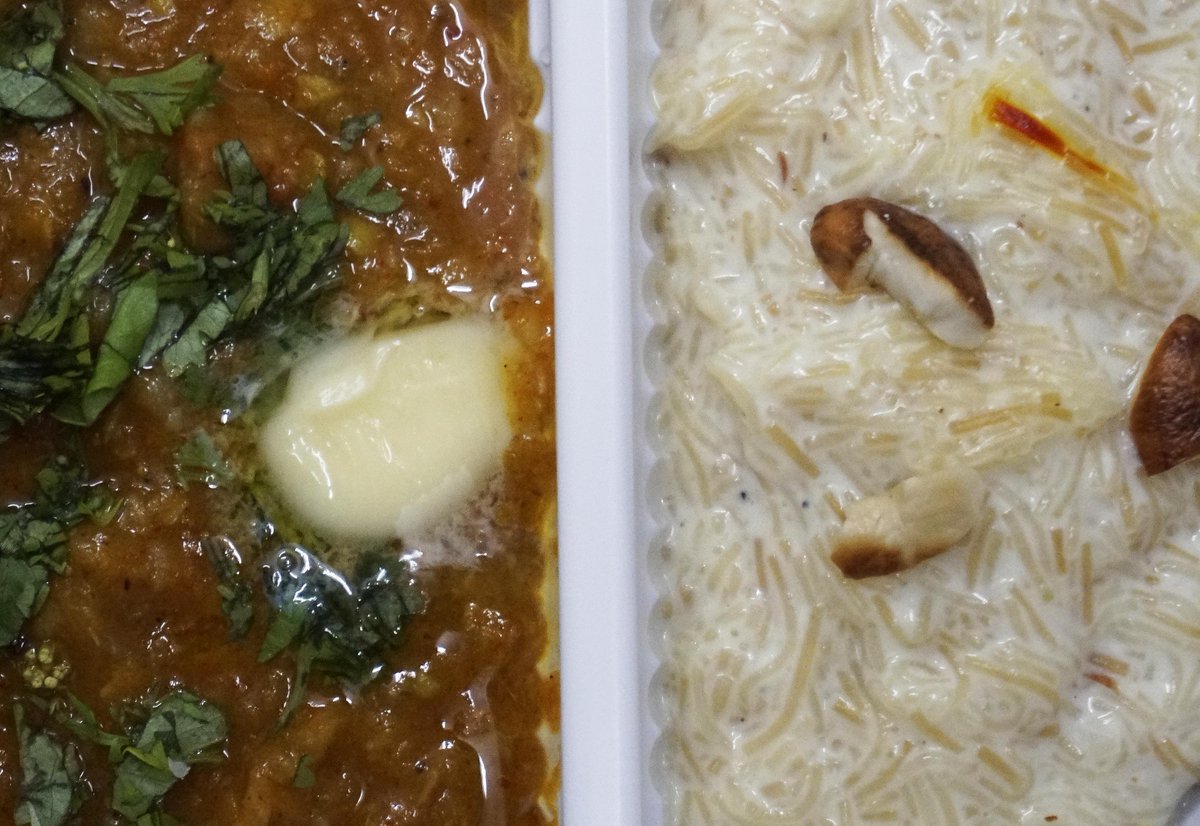 HemasVegRasoi's tweet photo. Indulge into utterly butterly medium spicy #Pavbhaji and delicious creamy #Seviyankheer #kashmiripulav #Fridaymenu https://t.co/Per2ToU47V