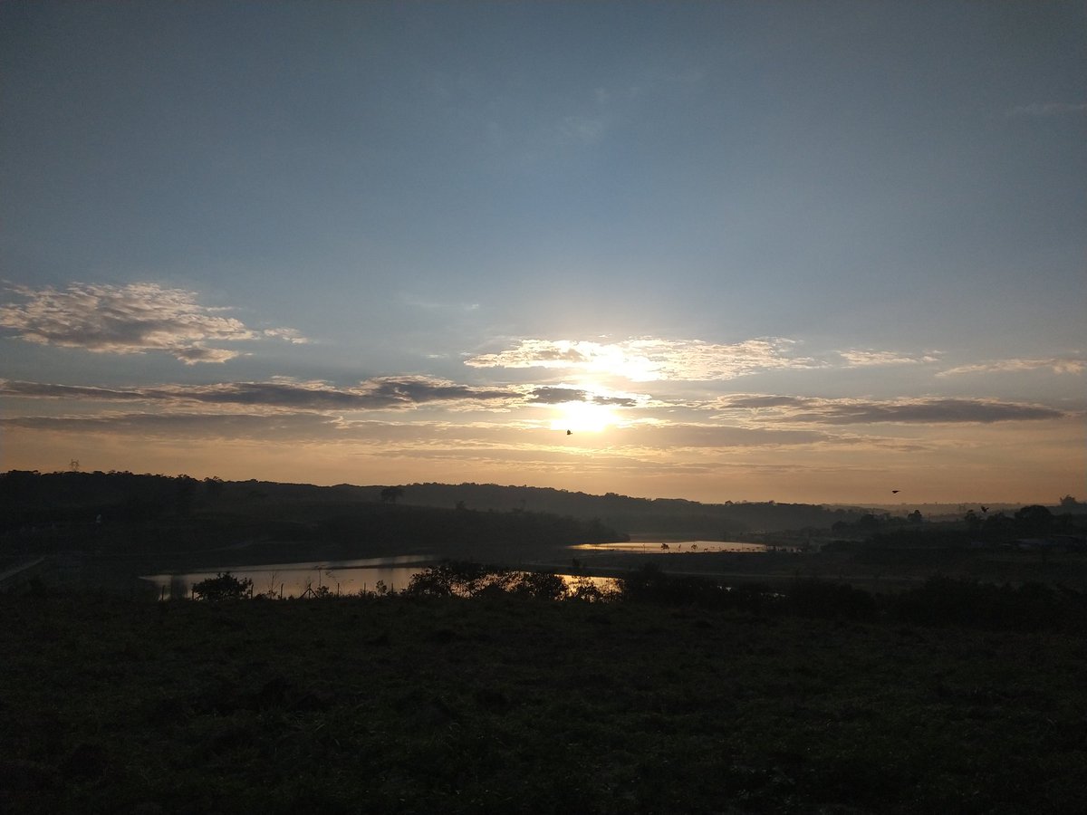 luisfbull's tweet photo. Amanhecer no Parque do Mirim- Indaiatuba-SP #BDSP https://t.co/OcpYsH3yrP