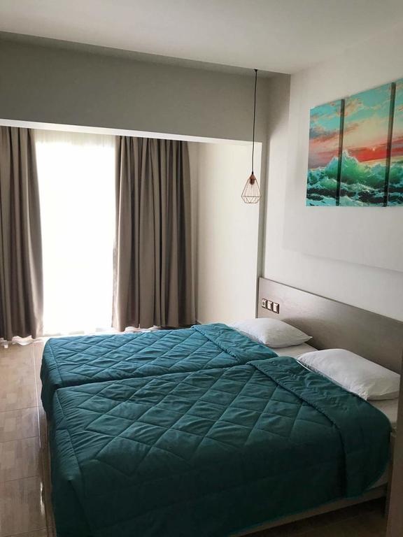 LastMinute_si's tweet photo. ⚠️ PROSTO ZARADI STORNACIJE - zadnja mesta na razprodanem letalu! ⚠️
Priljubljen hotel po ugodni ceni. Rezervacija možna samo danes do 14.30 ure.

Rodos | 20. julij | 7 dni | ✈️ iz Ljubljane
Faliraki Bay 3*, polpenzion, 607 eur/osebo
Rezerviraj na 👉https://t.co/Q67uuccFbQ https://t.co/To4gNJFa2f