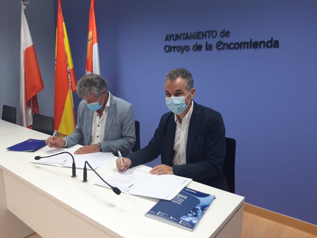 Veolia_Castilla's tweet photo. Las #alianzas son clave para garantizar el #accesoalagua 🚰 y proteger a colectivos vulnerables. Hoy de la mano de @AytoArroyo firmamos el convenio de colaboración y damos luz verde al fondo social de ayudas al pago del recibo de agua. #ODS6 💦 #Aquona2030 #ObjetivoPersonas 👨‍👩‍👧‍👧 https://t.co/HxKBexXRYd