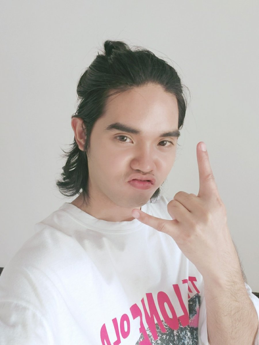 SB19Official's tweet photo. [#SB19_SEJUN] Day 17 🌭

#SB19DayChallengeD17
Happy7M SB19GoUp
@SB19Official #SB19 https://t.co/c7S6o89C9H