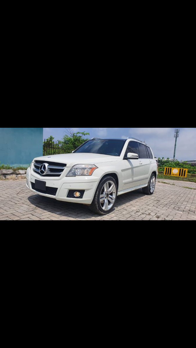 pitso_official's tweet photo. 2011 MERCEDES-BENZ GLK350.
FOREIGN USED
PANORAMIC ROOF.
REVERSE CAMERA.
ACCIDENT FREE
4.7M
T&C
@CITY1051
#FreePromoFriday https://t.co/5xmw7yvGEs