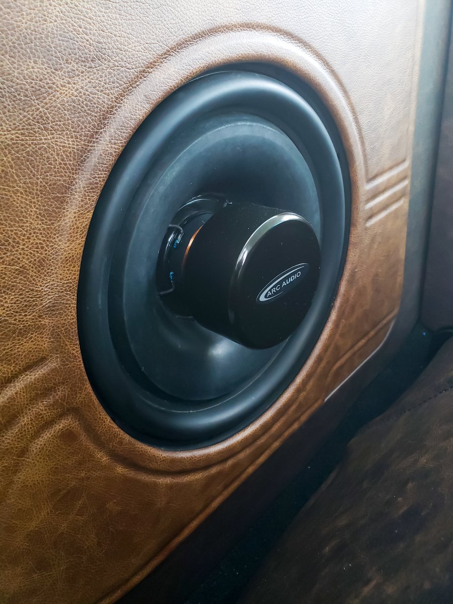 ArcAudio's tweet photo. Check out the detail on this one! Talk about eye candy...
#arcaudio #eyecandy #swsub #carudio https://t.co/XS6d9HsBEh