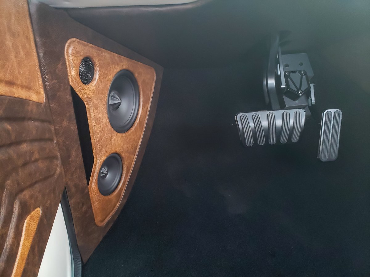 ArcAudio's tweet photo. Check out the detail on this one! Talk about eye candy...
#arcaudio #eyecandy #swsub #carudio https://t.co/XS6d9HsBEh