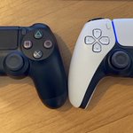 PS5のコントローラー、PS4のものと比べるとこんな感じに!