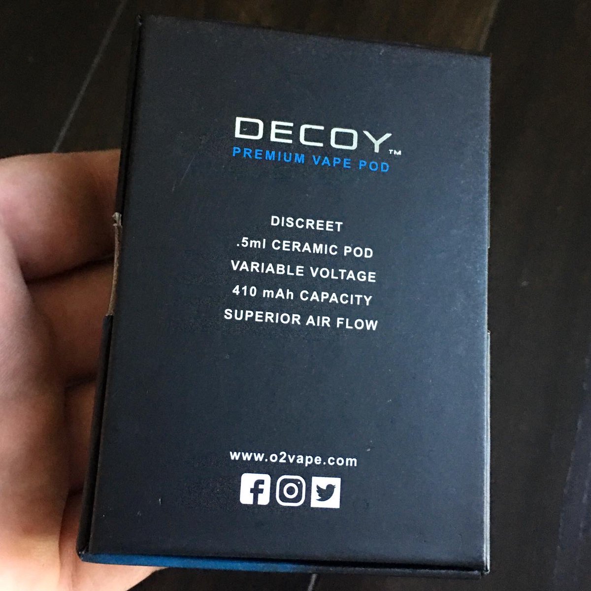 O2vape's tweet photo. Now available with an adapter that allows compatibility with JUUL brand #vapepods.
Take your #vapequality to a new high with our latest wickless technology and take your #vape anywhere with it’s tiny size.
Accept NO imitations.
https://t.co/mbFhSS1obE
#vapepen #vapejuice https://t.co/2tz5knibq3