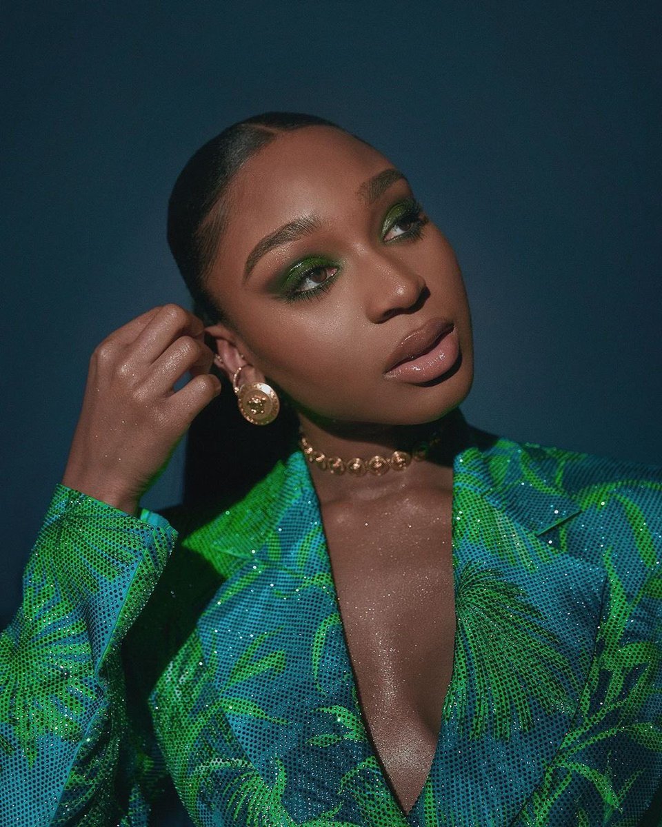 NormaniSupreme_'s tweet image. normani &amp;amp; lauren jauregui at the 2019 billboard women in music event: a thread 🦚🕊