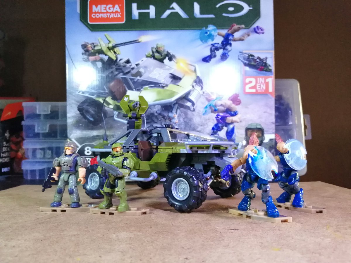 TheHaloDepot's tweet photo. So, this is it!
My first Halo Infinite set!
I couldn't share the building process because my daughter had my phone... And I needed see it built right away, but I can maybe you're interested in some comments? #BrickOn! https://t.co/itfPGBtWSI