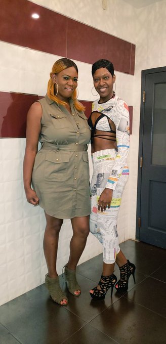 Happy birthday to my cousin Farrah...Enjoy your day cuz 🎁 #birthdaygirl https://t.co/gDkVBCEUFM<a href="/tag/birthdaygirl"class="tags"><span>#birthdaygirl</span></a>
