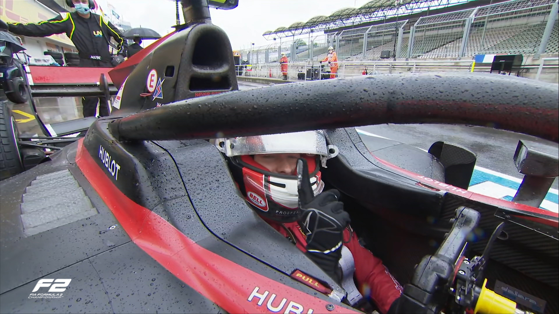 Callum Ilott szerezte meg a pole pozíciót az idő előtt véget érő időmérőn