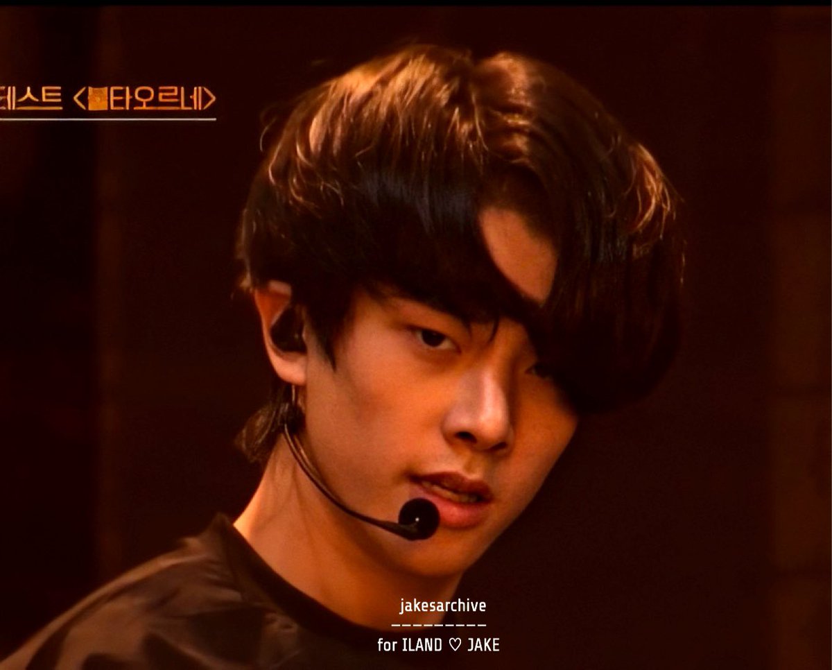 EHYPEN_JAKE's tweet image. [#JAKE] 내 공연은 어땠어? 랜드로 돌아와서 너무 기쁘다 ^ㅂ^🖤

#제이크 #ILAND_JAKE