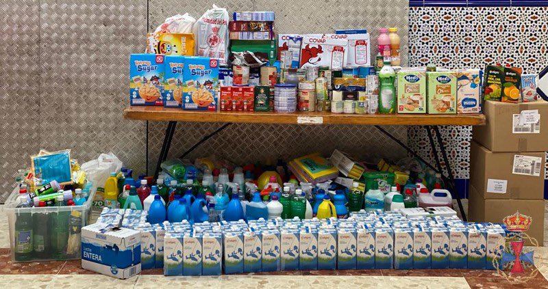 HdadRescate's tweet photo. Finalizado el plazo de la entrega de túnicas, agradecemos la solidaridad de los hermanos que han colaborado en la recolecta de alimentos para ayudar a los más desfavorecidos. 
Seguiremos recogiendo las túnicas los Martes en nuestra Casa Hermandad, en horario de 19:30 a 22:00h. https://t.co/UXUmfBnLpu