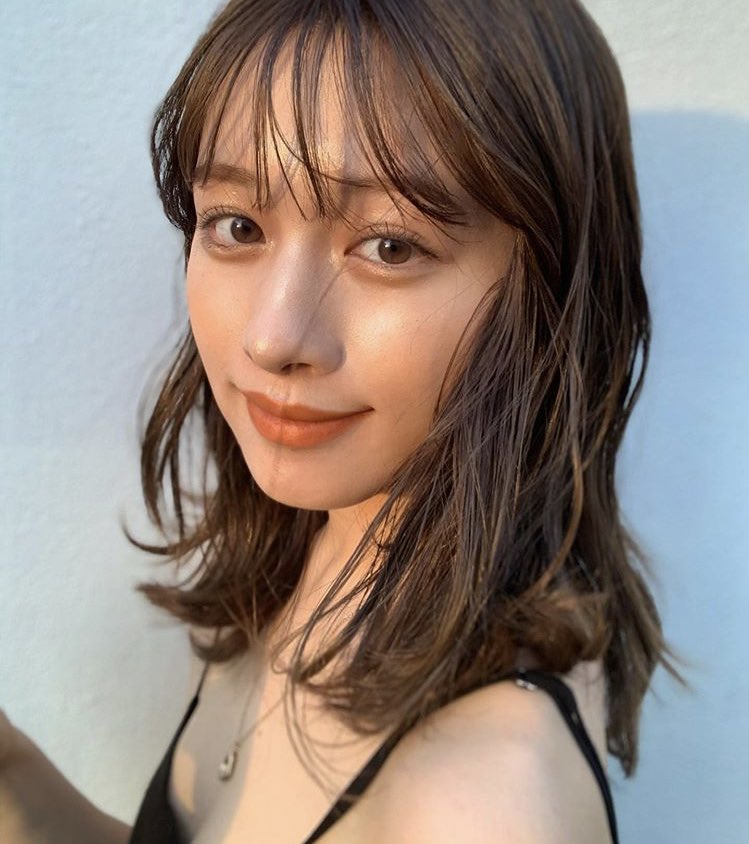 アリサ かじまりちゃんのミディアムヘアに憧れて あとドライヤーが面倒くさくて かなりバッサリ切ったけど かじまりちゃんのお顔が最強に可愛いことだけを改めて実感した やっぱり基本的にはロングの方が垢抜けて見えるな アリサ かじまりちゃんのミディアムヘアに憧れて あとドライヤーが面倒くさくて かなりバッサリ切ったけど かじまりちゃんのお顔が最強に可愛いことだけを改めて実感した やっぱり基本的にはロングの方が垢抜けて見えるな