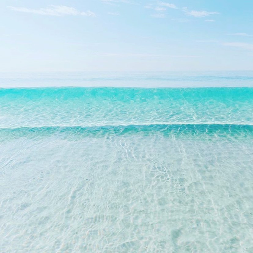 DestinFWB's tweet image. This water tho.

(IG/coastalskinstudio)