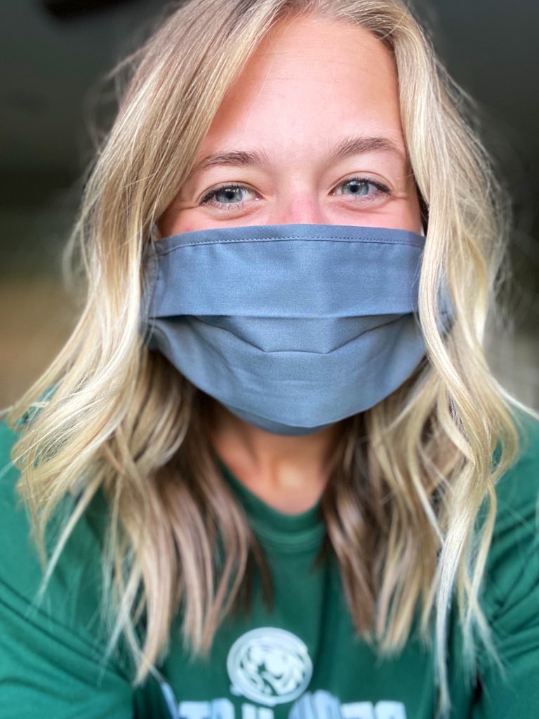 LaurenStockmoe's tweet photo. #iMaskUpFor everyone who can’t see their loved ones right now @BSUBeaversWGolf @BSUBeaversSAAC https://t.co/z0qfjAk26F