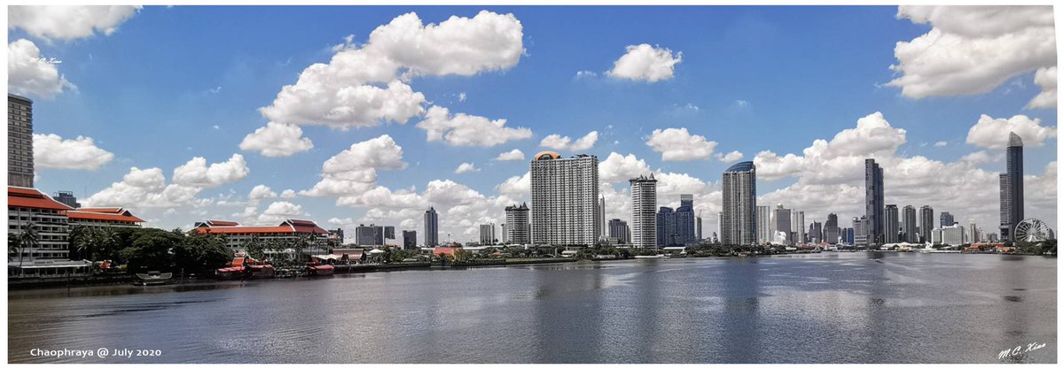 อากงฉันอายุ80กว่าแล้วยังเป็นคนโคตรเฟี้ยว โคตรอินดี้ วันนี้เห็นอากาศดีเลยไปถ่ายรูปที่สะพานกรุงเทพคนเดียว แล้วออกมาสวยมาก มีเปรียบเทียบกับรูปที่ถ่ายเมื่อสิบปีก่อนด้วย