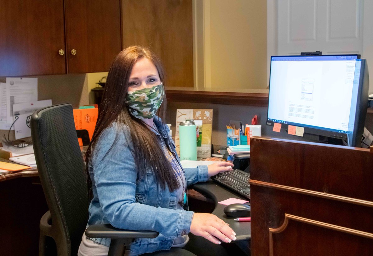 okstate_ehs's tweet photo. Students, tag to win some swag! Post a selfie wearing your mask and show us you're ready to return to campus. Next Wednesday, we will randomly select 10 winners to receive new @okstate_ehs swag. Only rule is that you must tag us in the post using #CowboysMaskUp. Ready, go! https://t.co/dxTdR6i5At