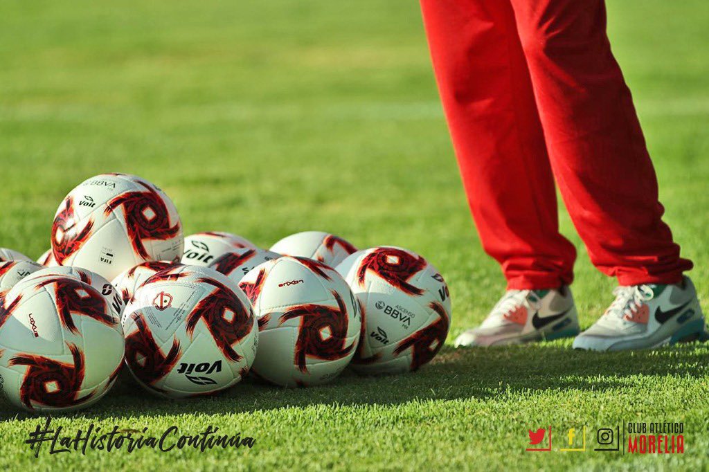 C_A_Morelia's tweet photo. ¡Lo prometido es deuda! ¡@Keukamx eres el mejor! 

Chulada de maiz prieto 😍😍😍 

#LaHistoriaContinúa🟡🔴 https://t.co/8nRR869i61