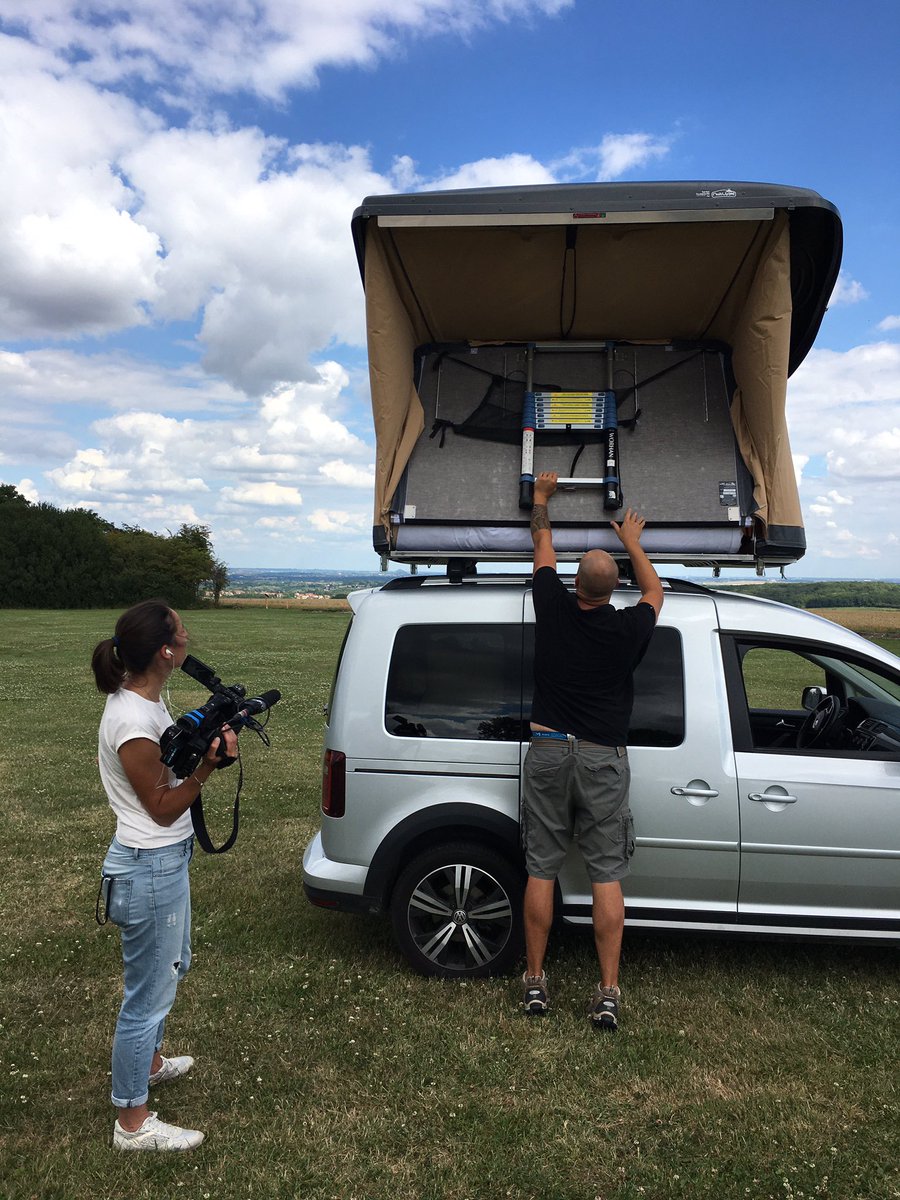 Lesmilletdu62's tweet photo. Retour de vacances ✅
Aujourd’hui nous étions en tournage avec @M6 @M6Groupe pour parler de notre tente de toit #naitup 😁😎 hâte de voir le reportage !!! #blogvoyage #roadtrip #tentedetoit https://t.co/SEsEe0MftJ