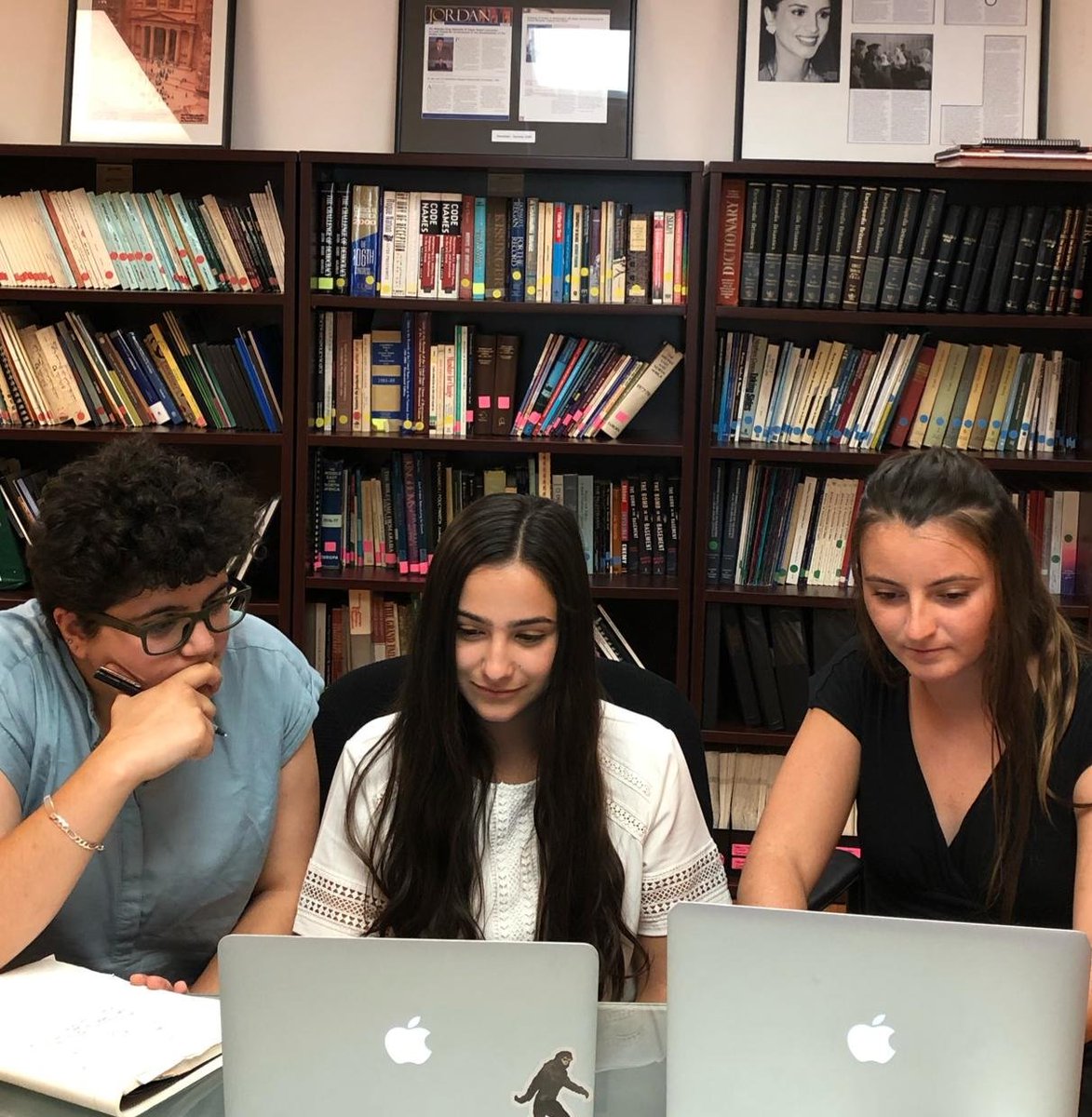 JorEmbUS's tweet photo. Interested in the Middle East and want to learn about the work we do? The Embassy is seeking motivated and enthusiastic interns for the fall. For more information on how to apply and join our virtual internship program, visit: https://t.co/NtFsqlcHJ9 https://t.co/tZViTWuWBc