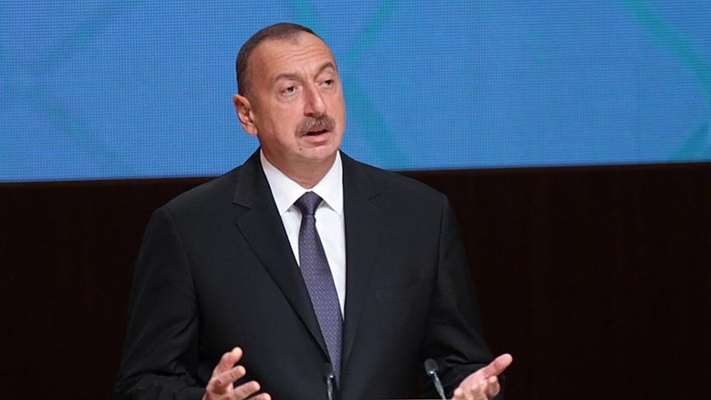 Azerbaycan Cumhurbaşkanı İlham Aliyev:
💬 'Binlerce kişi savaş istiyor, ama sadece 150 kişi gönüllü olarak yazıldı.'