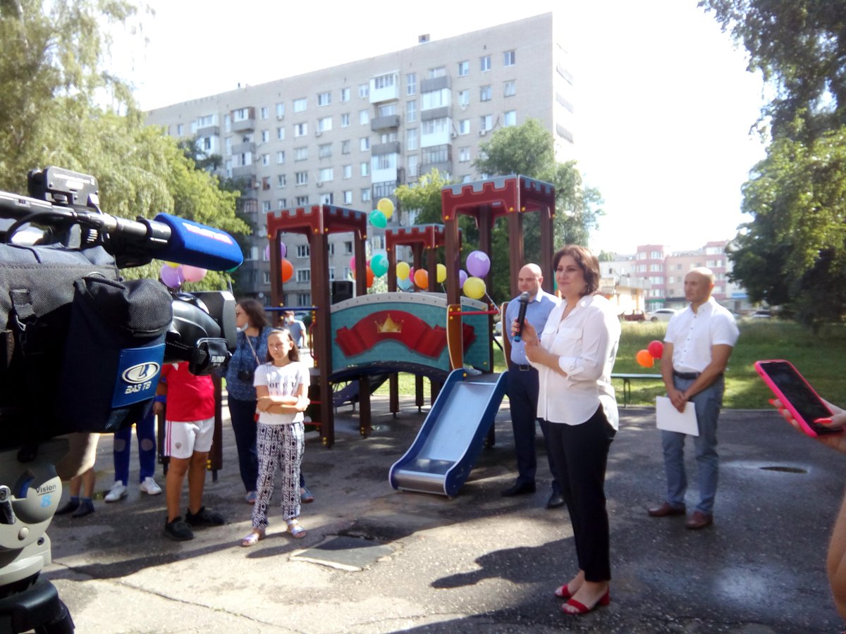 В МКРн 4Ц #Тольятти состоялось торжественное открытие детской площадки по б-ру Ленина,14а, в рамках межрег.проекта «Территория детства с«Т Плюс» «Лучшие УК И ТСЖ» с участием АО"ЭнергосбыТ Плюс",Администрации Центрального района, ООО«Комфорт Автоград» ВАЗ ТВ"ТОЛЬЯТТИ24" @VAZTV_TLT