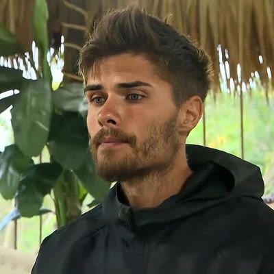 Survivor 2020 diyince akıla gelen ilk isim sen olacaksın karakterinle çok güzel örnek oldun ve sana ihanet edenleri tek tek elendi onlara bu ders yeter seni çok seviyoruz Barış 

TarihYazdı BarışMuratYağcı