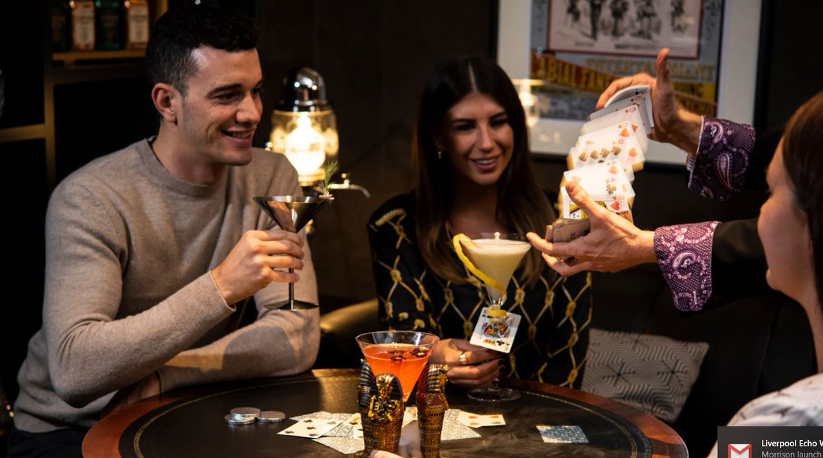 DMNManchester's tweet image. Add a touch of magic to your weekend with this spellbinding virtual masterclass ✨ 

designmynight.com/london/whats-o…