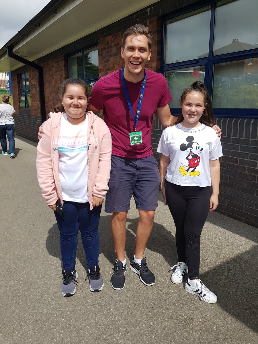 @MapplewellSch Thankyou mapplewell primary you will be missed a few tears to say the least mr hart its like youve been part of our family for so long no more robin wood trips which they absolutely loved hope to see you around sometime😥❤