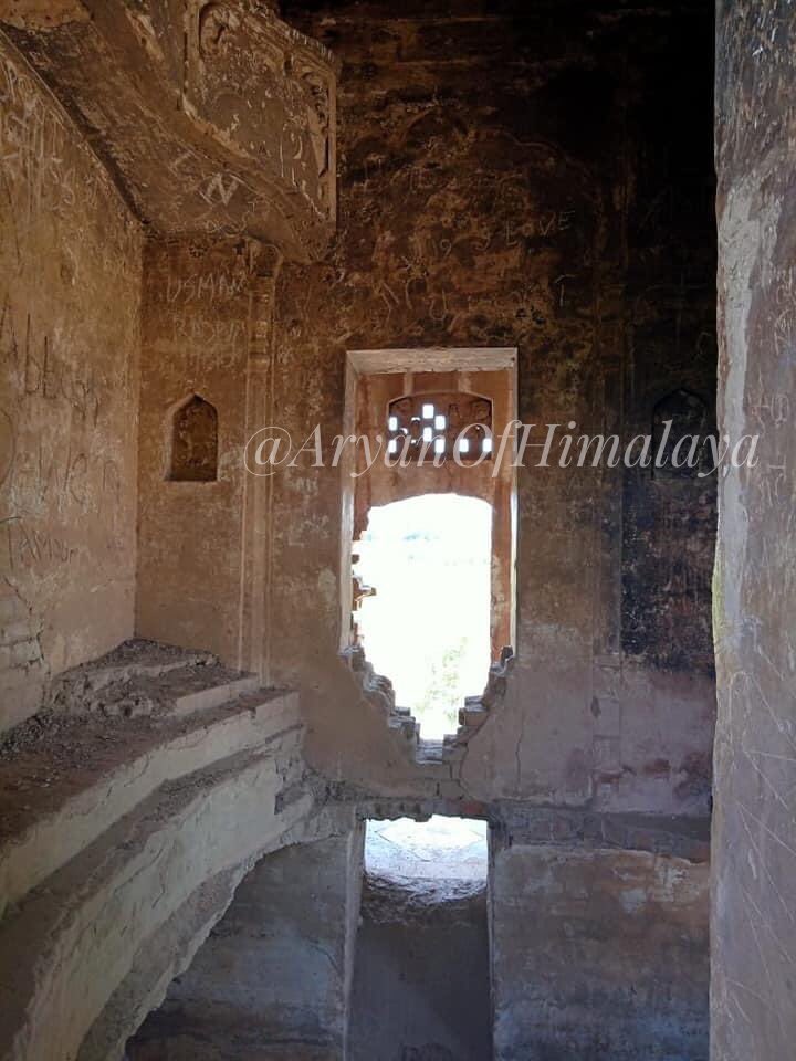 59•A ruined old Hindu temple known as Baoli(stepwell) wala Mandir in Bhera town (near river jhelum) Sargodha, Pakistan.This temple has stepwell on basement which is now filled with debris!