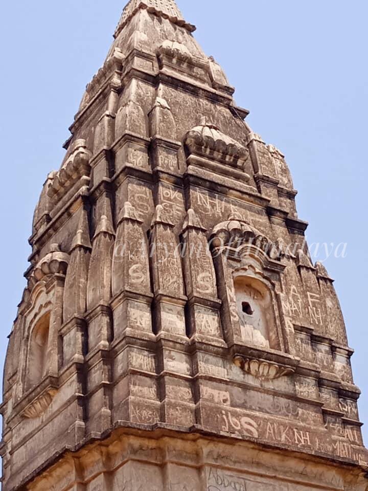 59•A ruined old Hindu temple known as Baoli(stepwell) wala Mandir in Bhera town (near river jhelum) Sargodha, Pakistan.This temple has stepwell on basement which is now filled with debris!