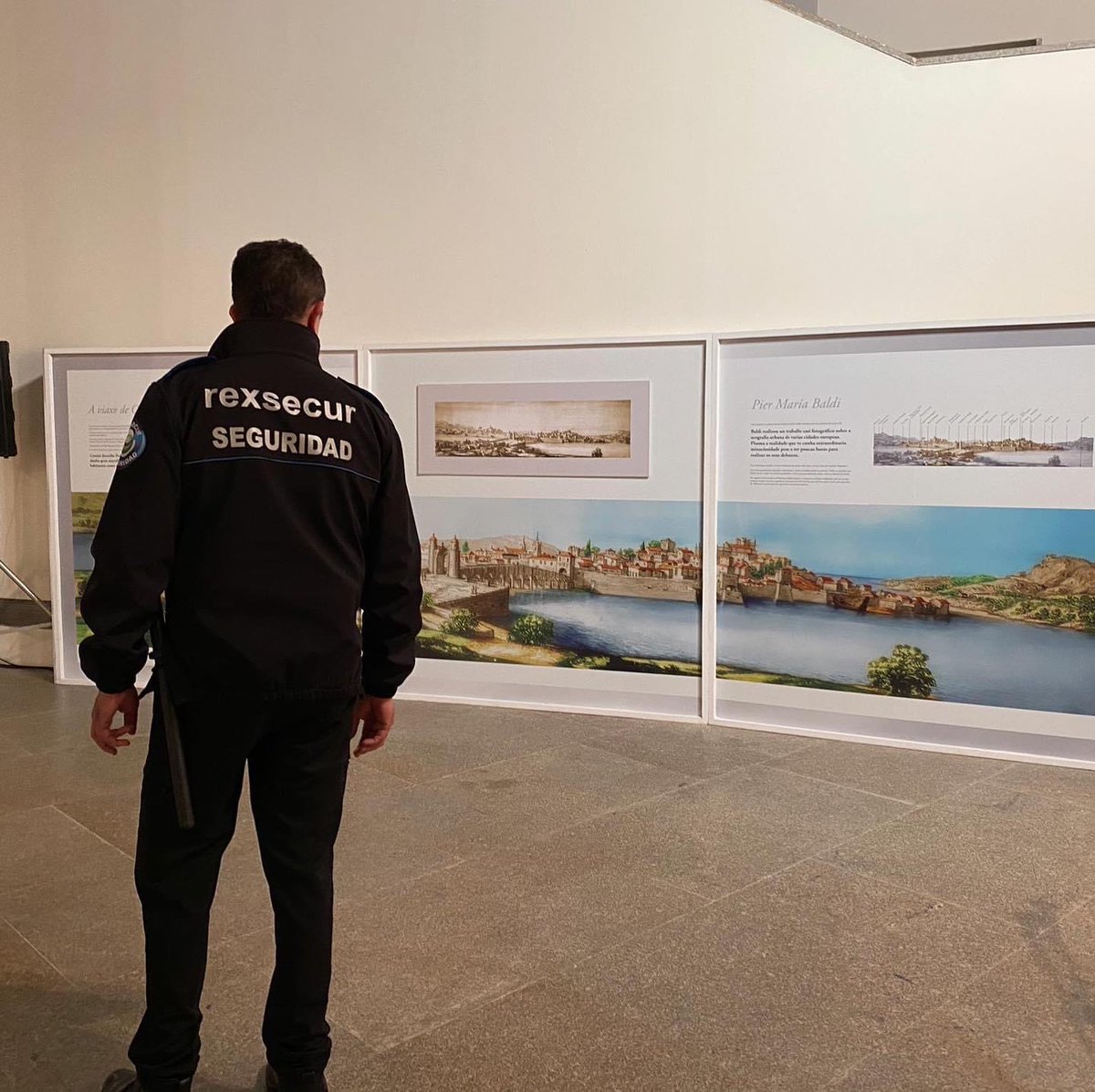 rexsecur's tweet photo. #REXSECURSEGURIDAD
Vigilancia, seguridad y protección de personas y bienes.
Servicio de vigilancia en urbanizaciones, polígonos, transportes y espacios públicos.
Servicio de vigilancia en eventos deportivos y espectáculos públicos.
#rexsecur #seguridad #españa #vigilantes https://t.co/6LZWChm0hY