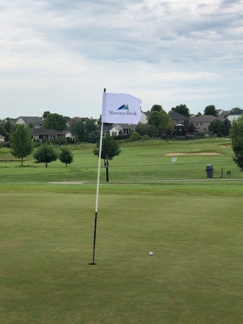 mononabank's tweet photo. We had a great time sponsoring, and golfing, at this year’s Middleton Area Chamber of Commerce Annual Golf Outing! It was great to see all the local businesses out on the course safe and healthy! #strengthinneighbors https://t.co/61FvN0joqD